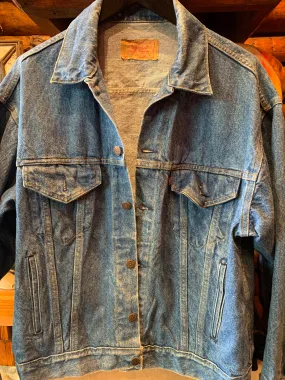 9. Vintage Levis Trucker Denim Jacket, Medium