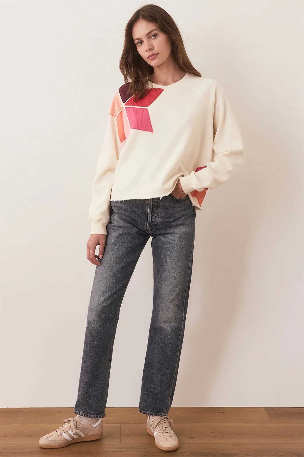 ARCHIVE SUMMIT SWEATSHIRT