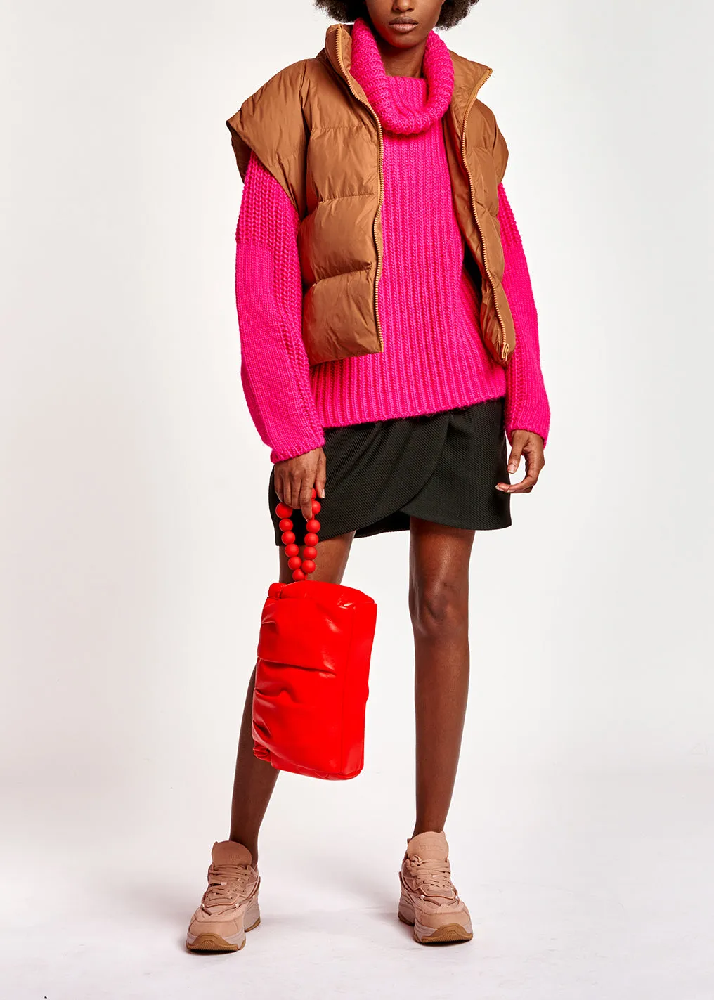 Brown sleeveless puffer jacket