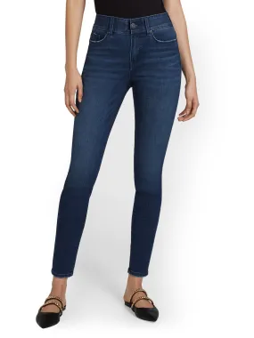 Petite Mya Curvy Ultra High-Waisted Super-Skinny Boost Jeans - Hamilton Wash