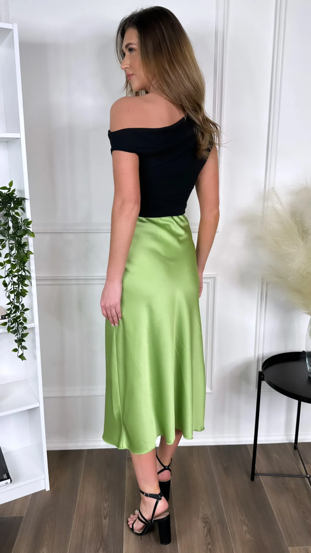 Yaella Light Green Midi Skirt