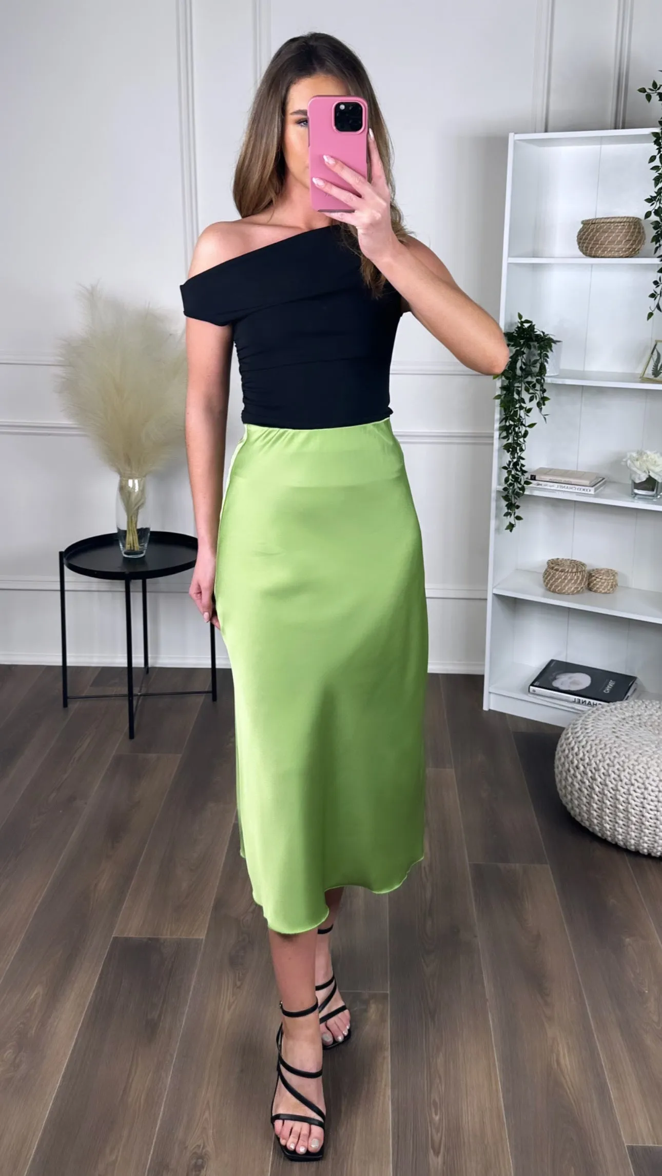 Yaella Light Green Midi Skirt